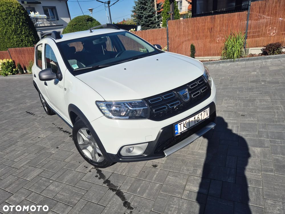 Dacia Sandero - 1