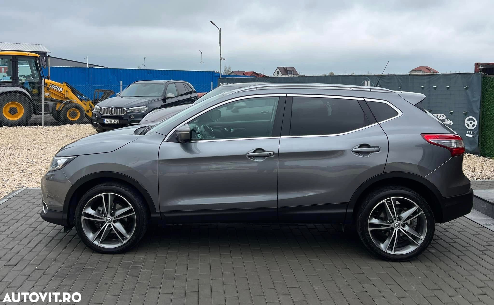 Nissan Qashqai 1.6 DCI Start/Stop X-TRONIC Tekna - 12