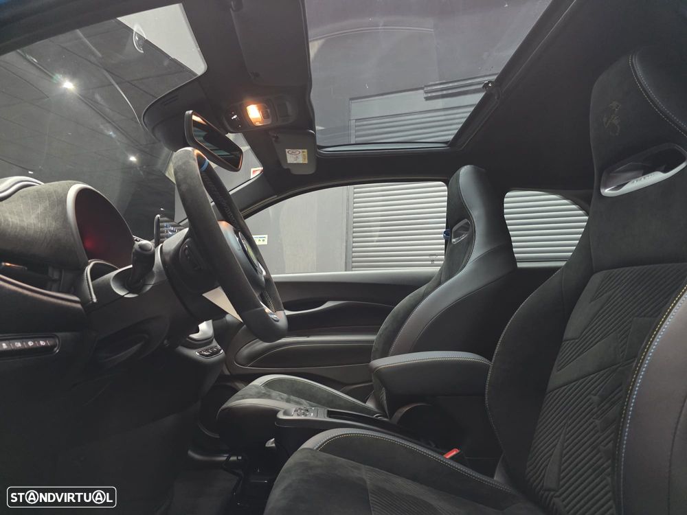 Abarth 500e Scorpionissima - 26