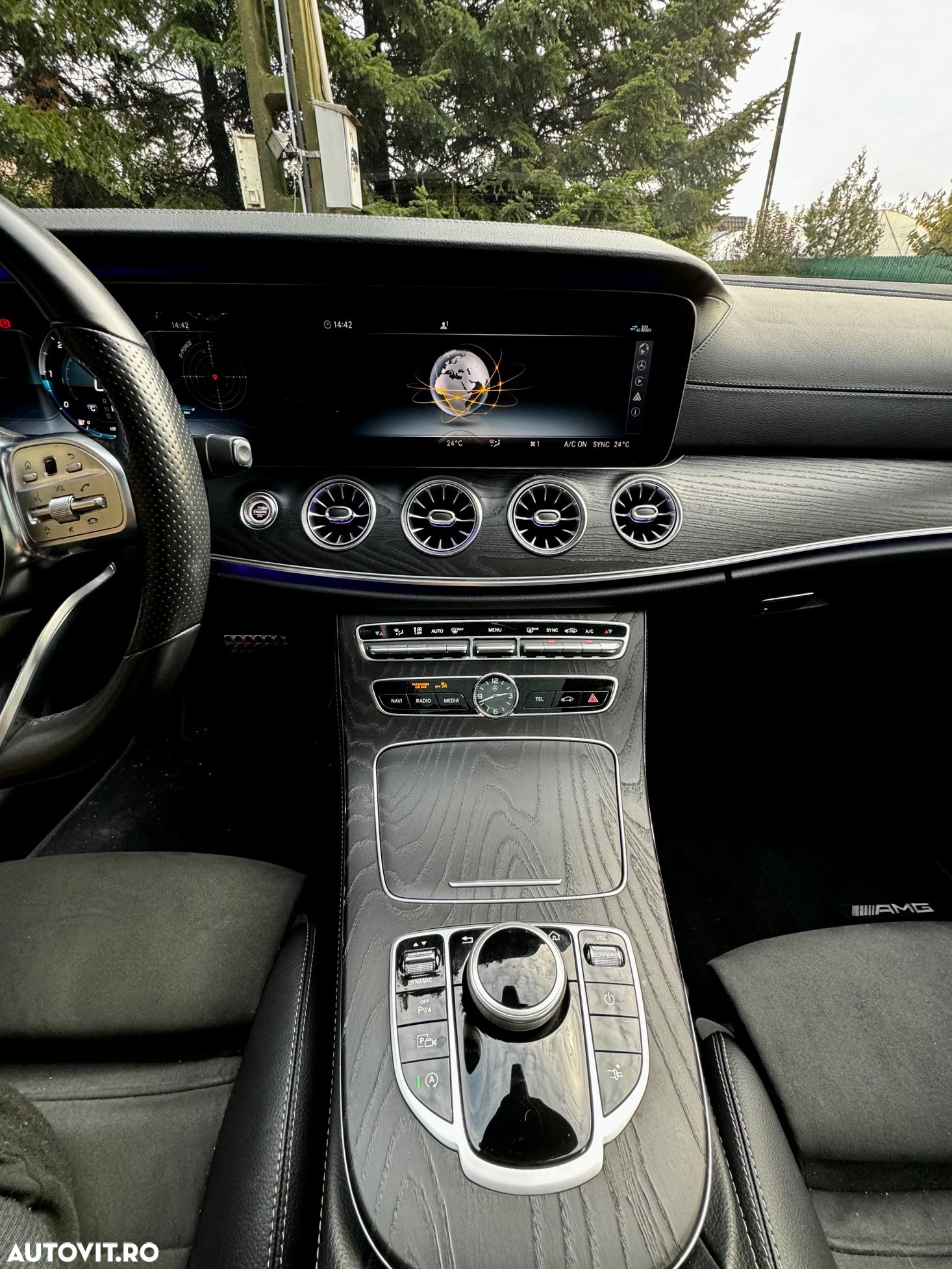 Mercedes-Benz E 300 d Cabrio - 8