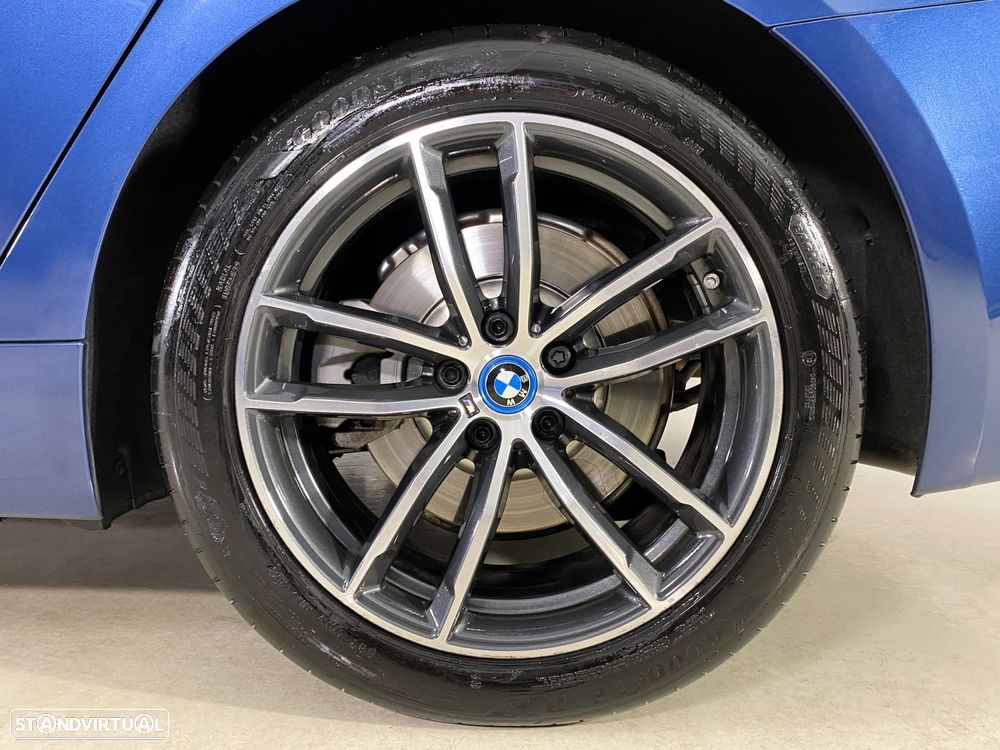 BMW 520 e Pack M - 26