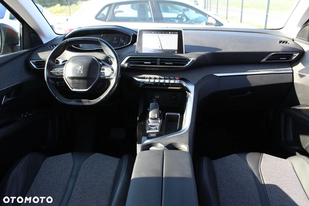Peugeot 3008 1.6 THP Allure S&S EAT6 - 20