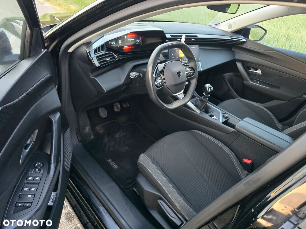 Peugeot 308 1.2 PureTech Allure S&S - 11