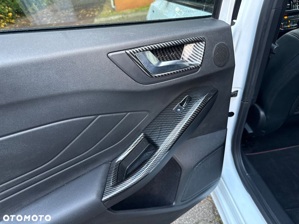Ford Focus 1.5 EcoBoost STart-Stopp-System ST-LINE - 31
