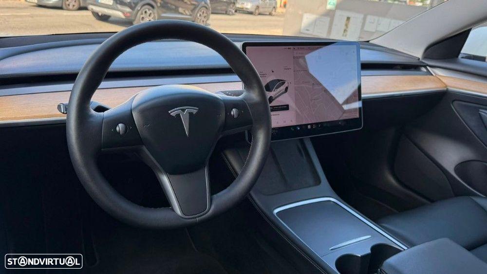 Tesla Model 3 Standard Range Plus RWD - 11
