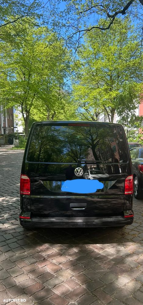 Volkswagen Multivan - 2