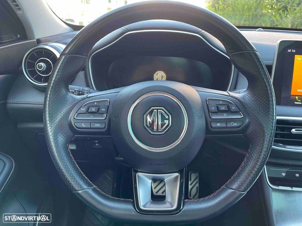 MG EHS 1.5 T-GDI Plug-in Hybrid Luxury - 39