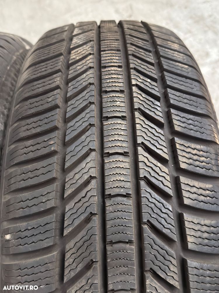 Vând 4 anvelope 215/55/18 continental de iarnă ca noi - 4