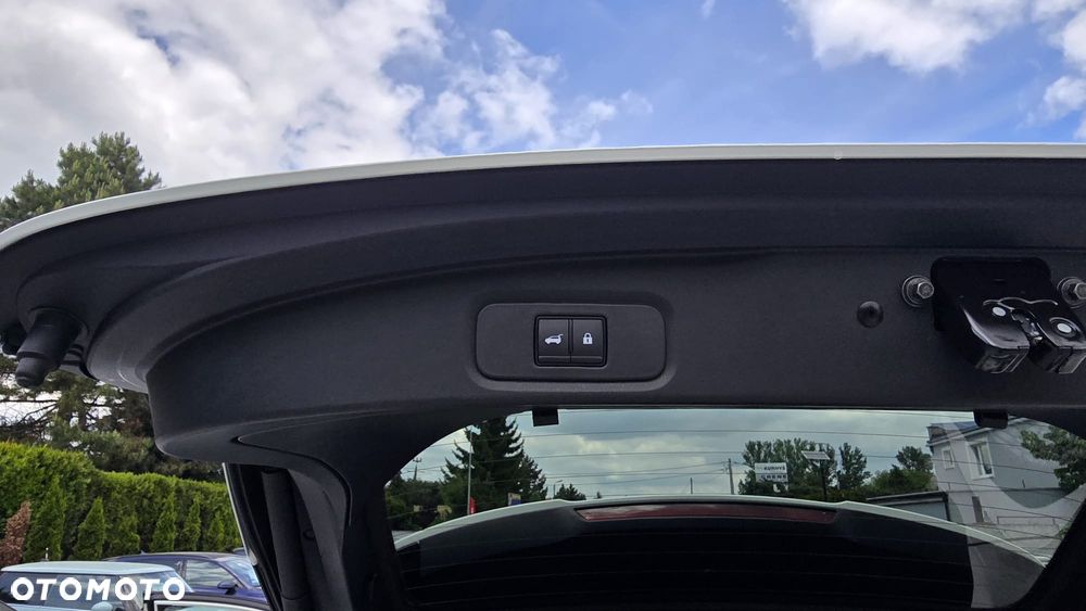 Nissan Qashqai 1.3 DIG-T MHEV N-Connecta Xtronic - 17