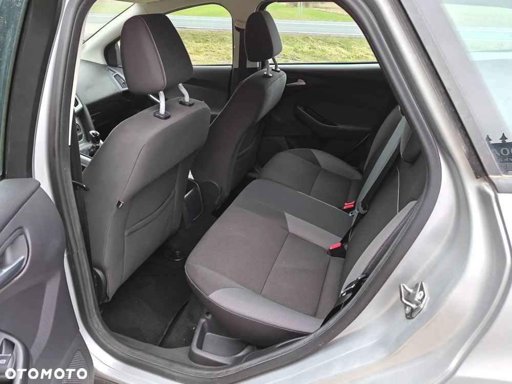 Ford Focus SW 1.6 Ti-VCT Trend - 11