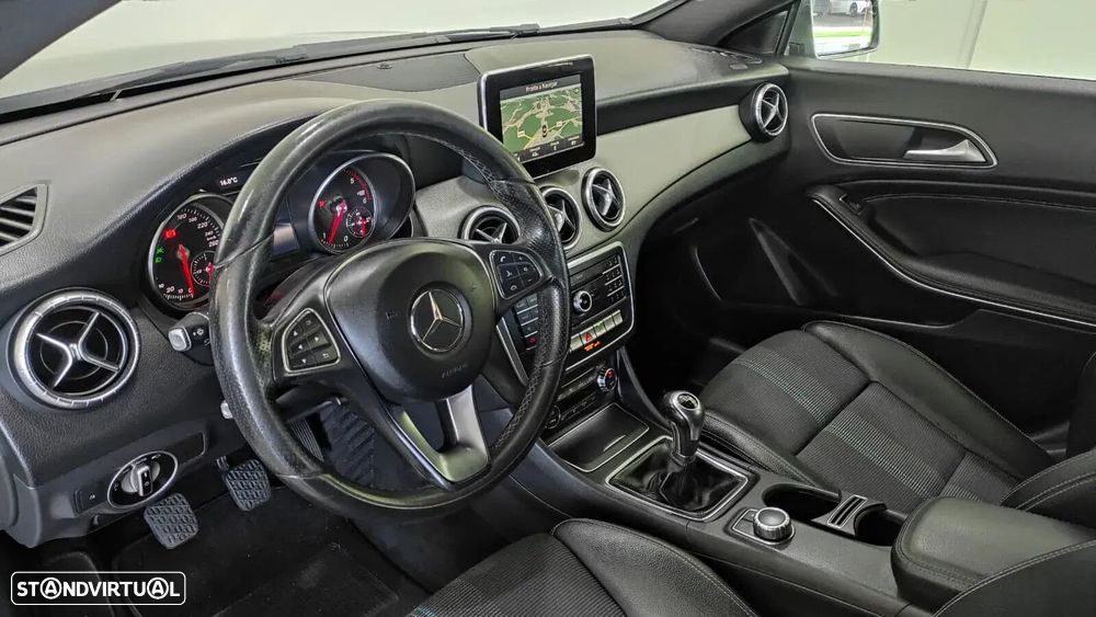 Mercedes-Benz CLA 200 - 17