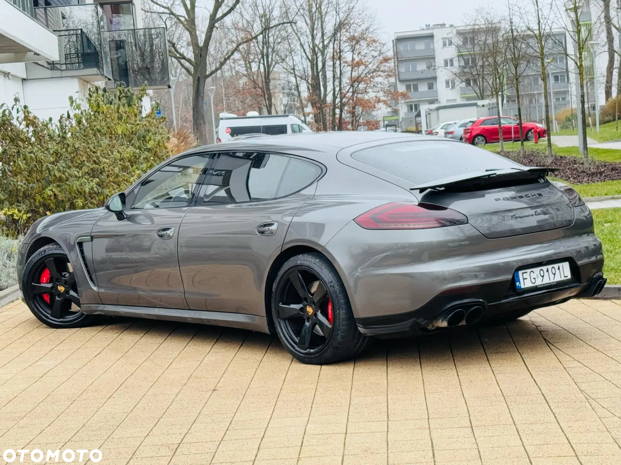 Porsche Panamera Turbo Executive - 8