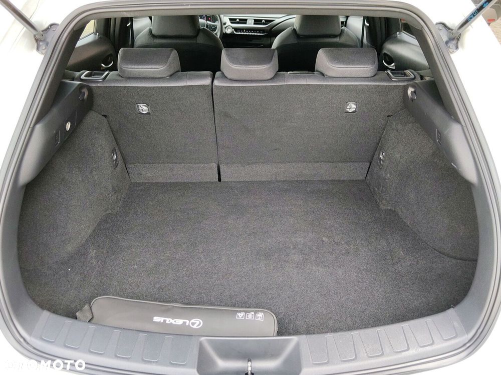 Lexus UX 200 GPF Business Edition 2WD - 31