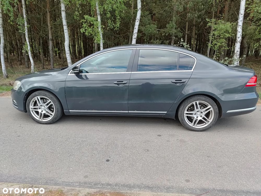 Volkswagen Passat 2.0 TDI Comfortline DSG - 3