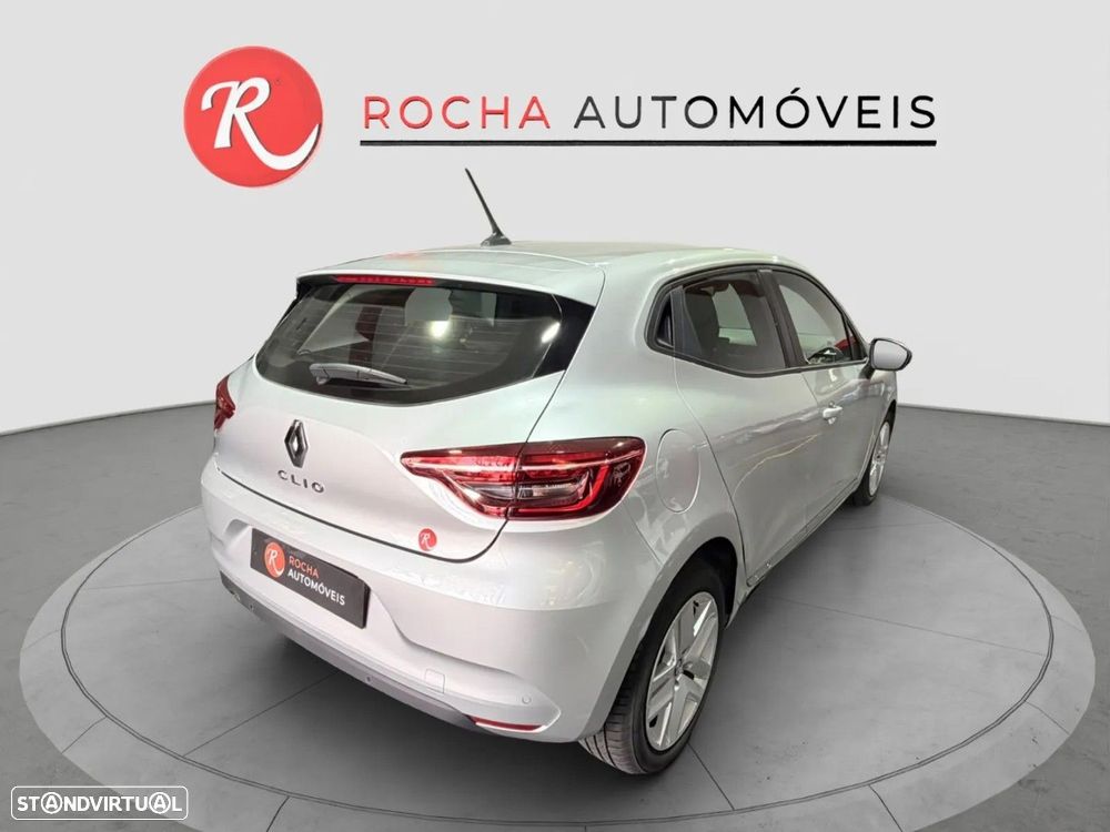 Renault Clio - 6