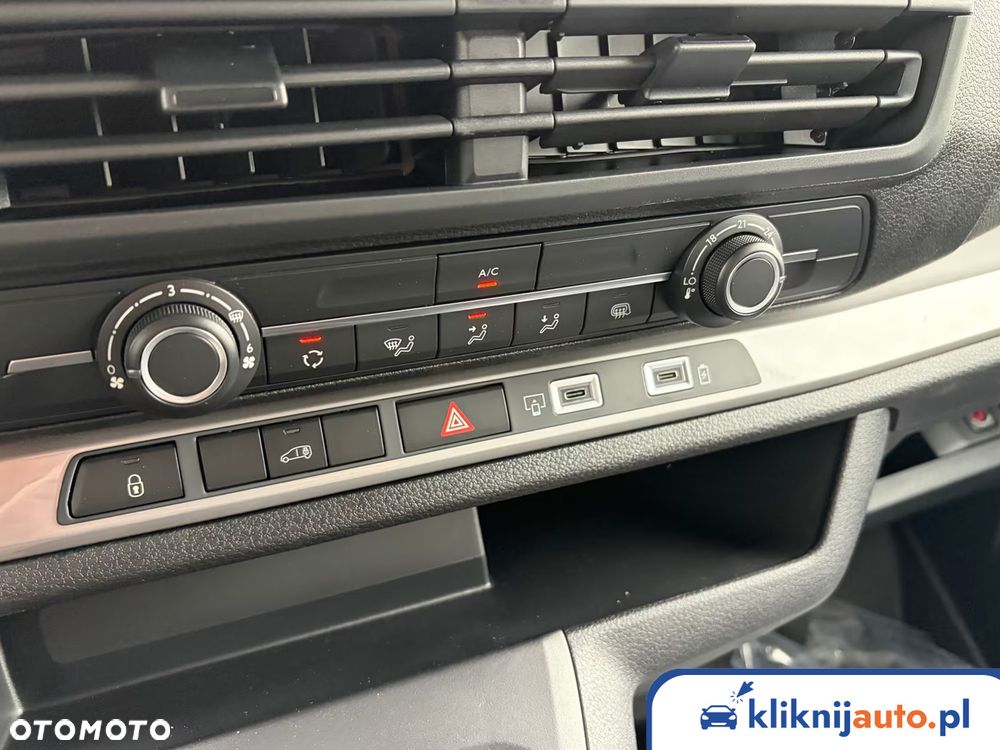 Fiat Scudo Furgon M Diesel 1.5 120 KM Manual - 14