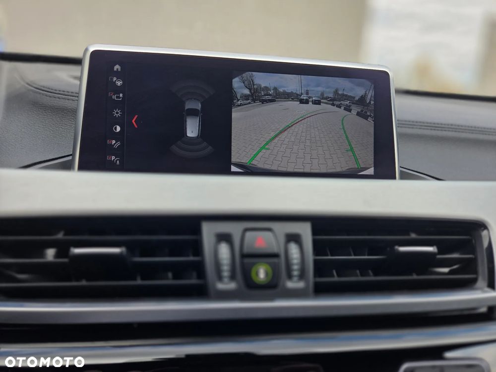 BMW X1 - 15