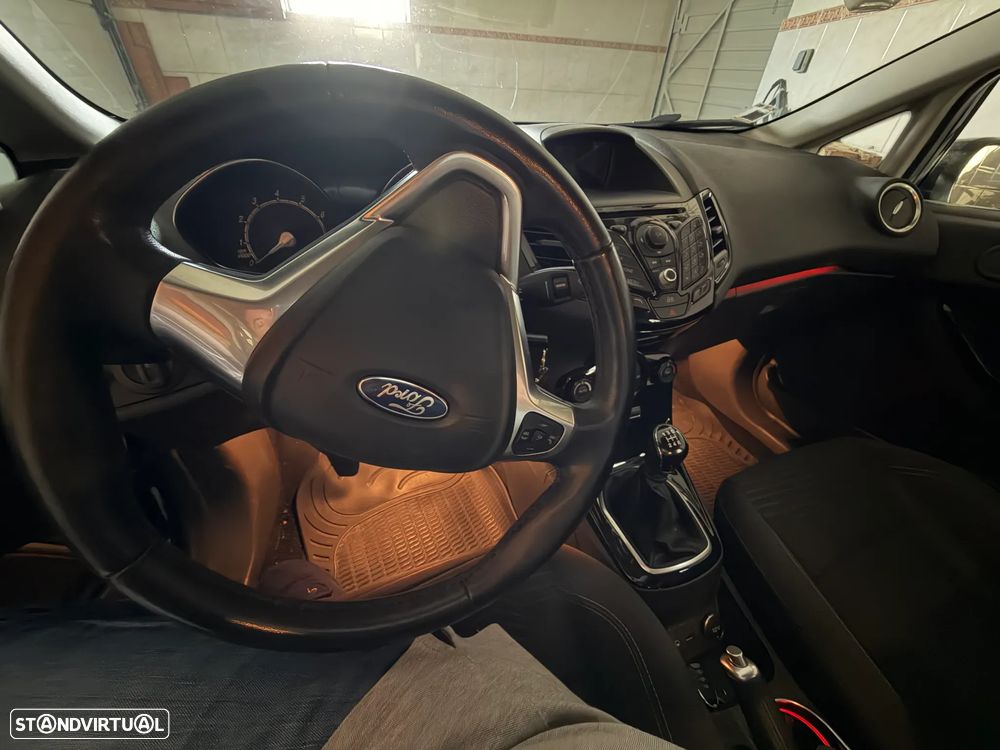 Ford Fiesta 1.0 T EcoBoost Titanium - 15