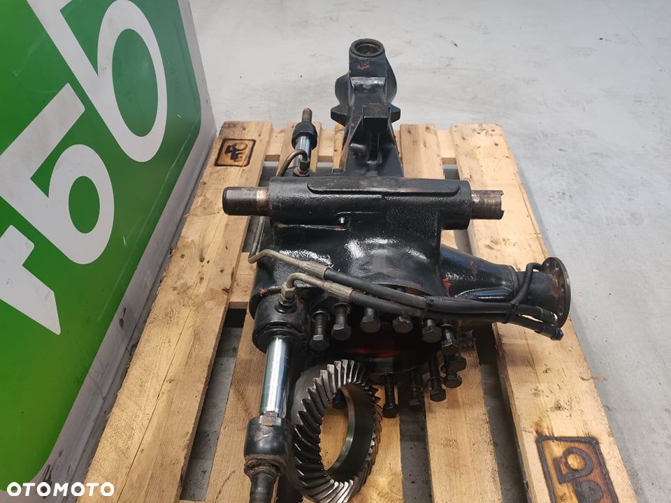 Obudowa półosi przedniej Deutz-fahr 6.20 Agrotron {ZF APL2045 prawa} - 8