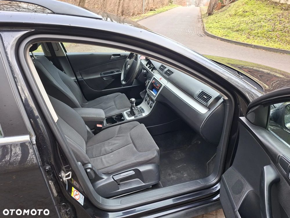 Volkswagen Passat - 9