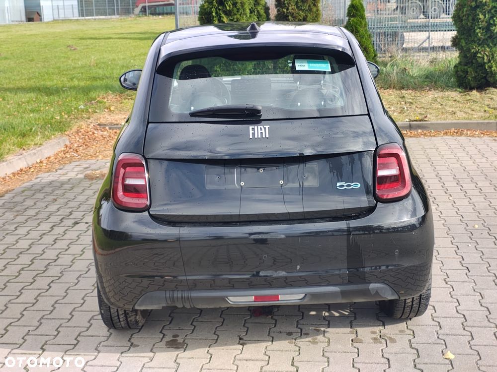 Fiat 500E 2021 photo 4
