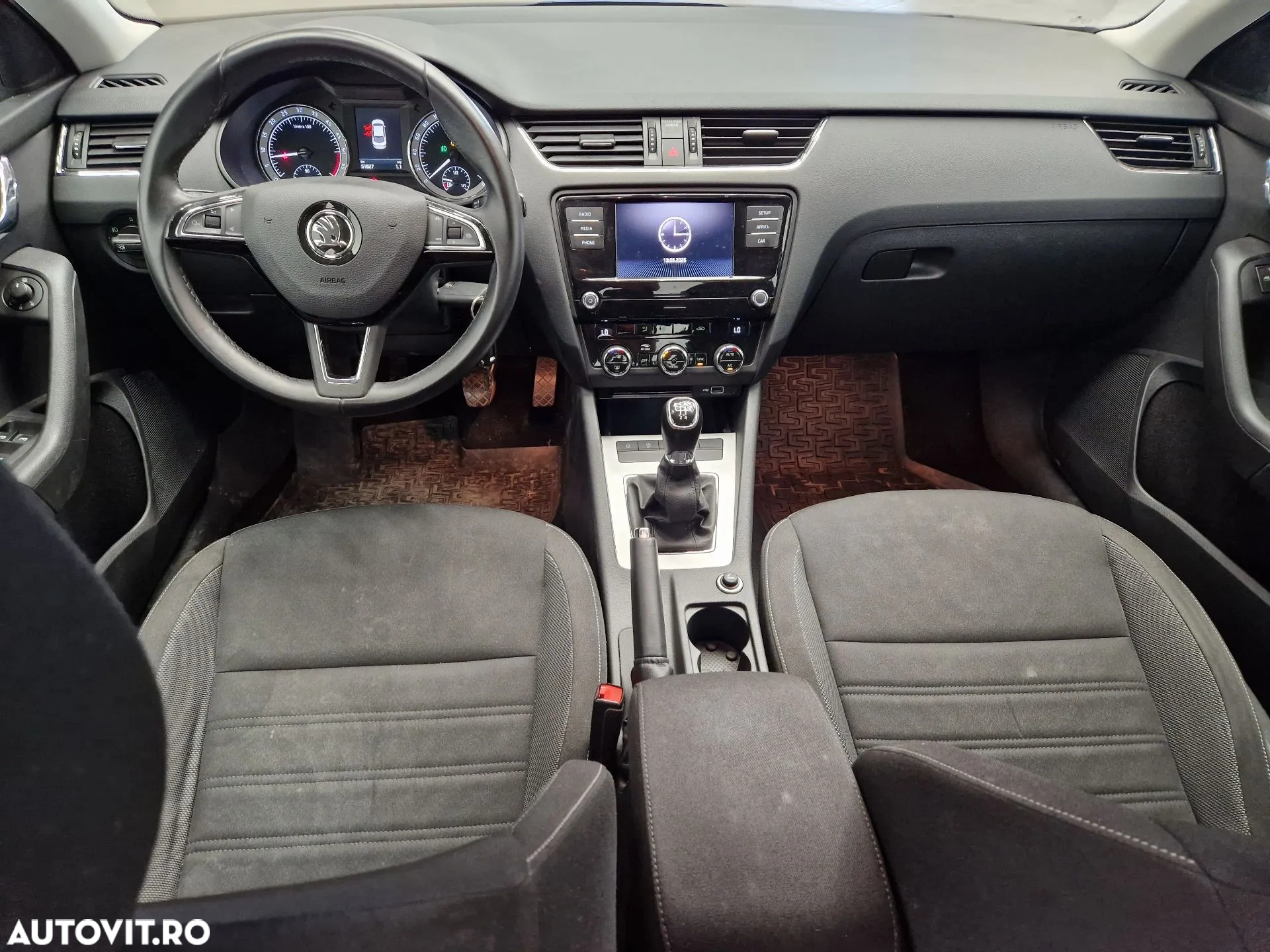 Skoda Octavia - 3