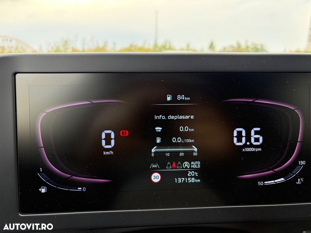 KIA Sportage 2022 — imagine 8