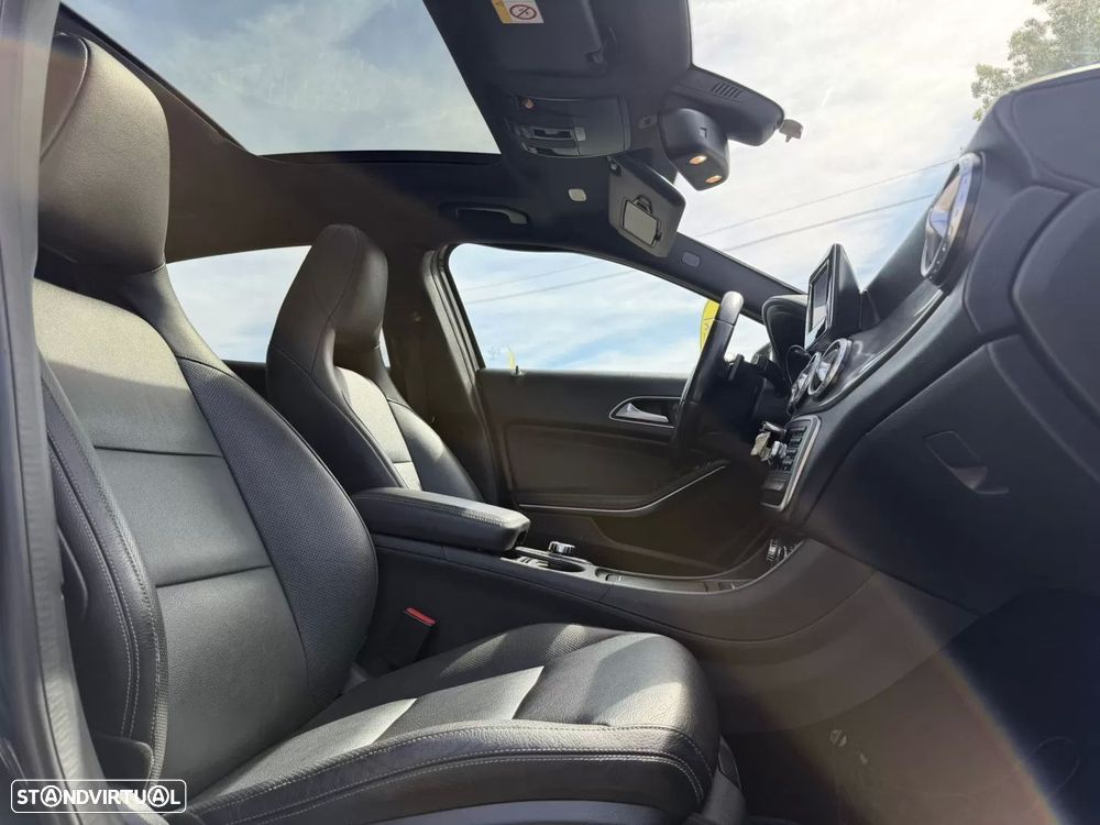 Mercedes-Benz GLA 220 d 4Matic 7G-DCT AMG Line - 19