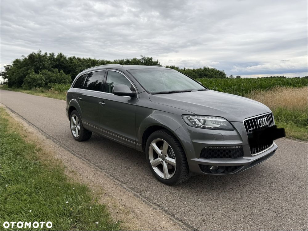 Audi Q7 - 1