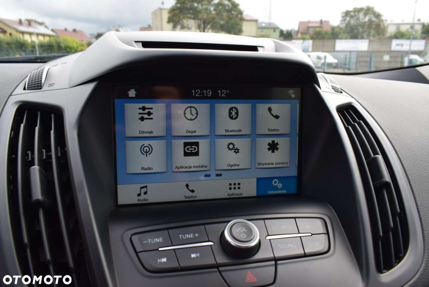 Ford Kuga - 36