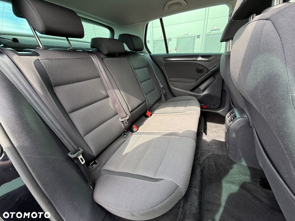 Volkswagen Golf 2.0 TDI Comfortline - 27