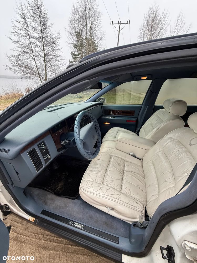 Cadillac Fleetwood 5.7 STD - 6