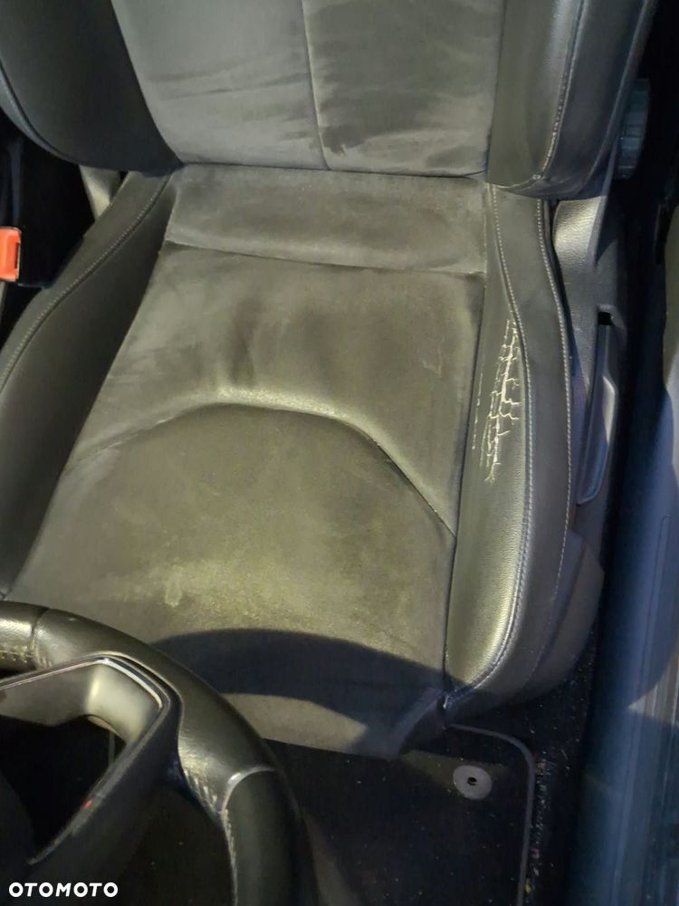 Seat Leon 1.6 TDI ECOMOTIVE Style - 14