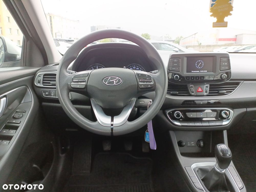 Hyundai i30 1.4 Classic + - 15