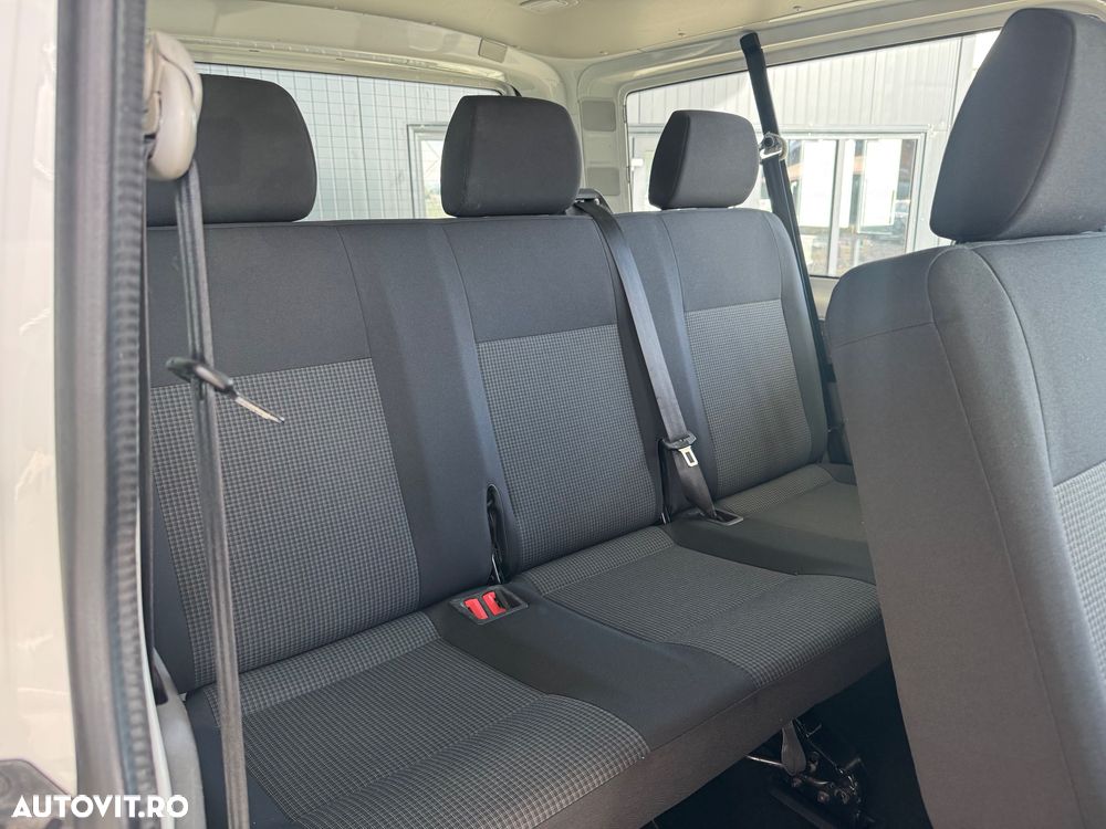 Volkswagen Transporter 2.0 110 kW LR Comfortline DSG - 16