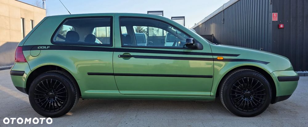 Volkswagen Golf - 5
