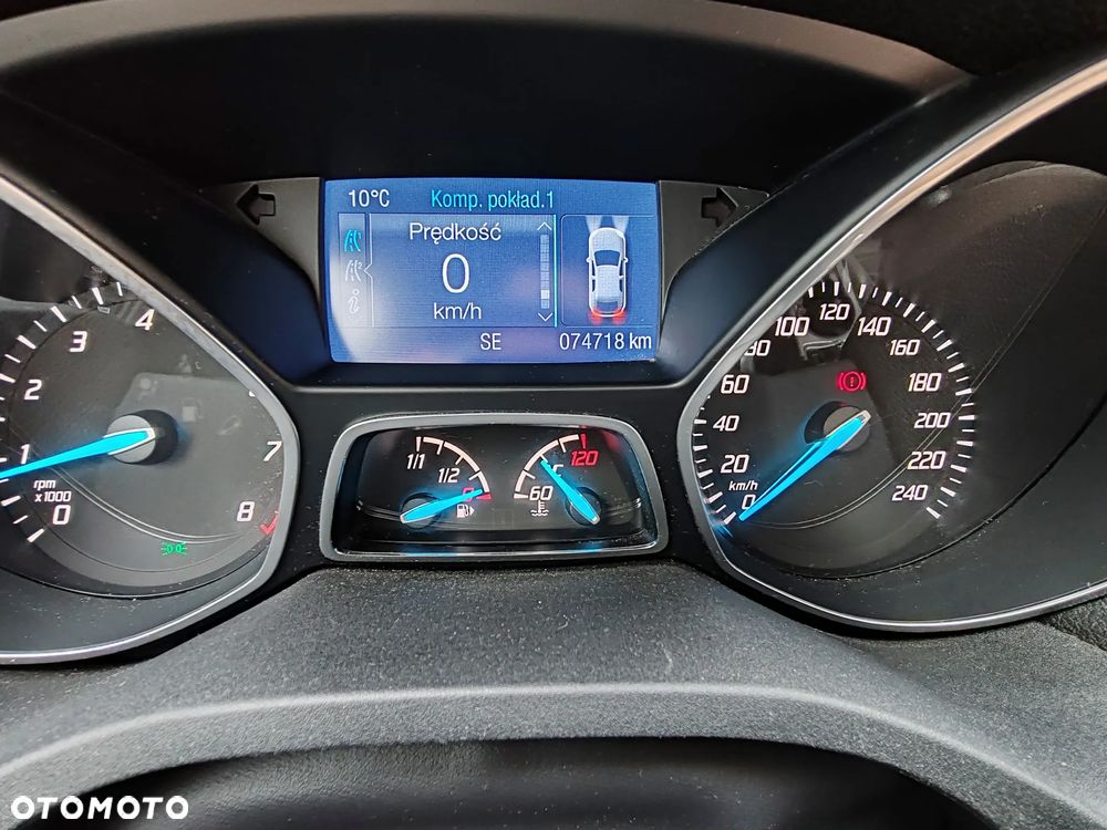 Ford Kuga 1.5 EcoBoost 2x4 Business Edition - 25
