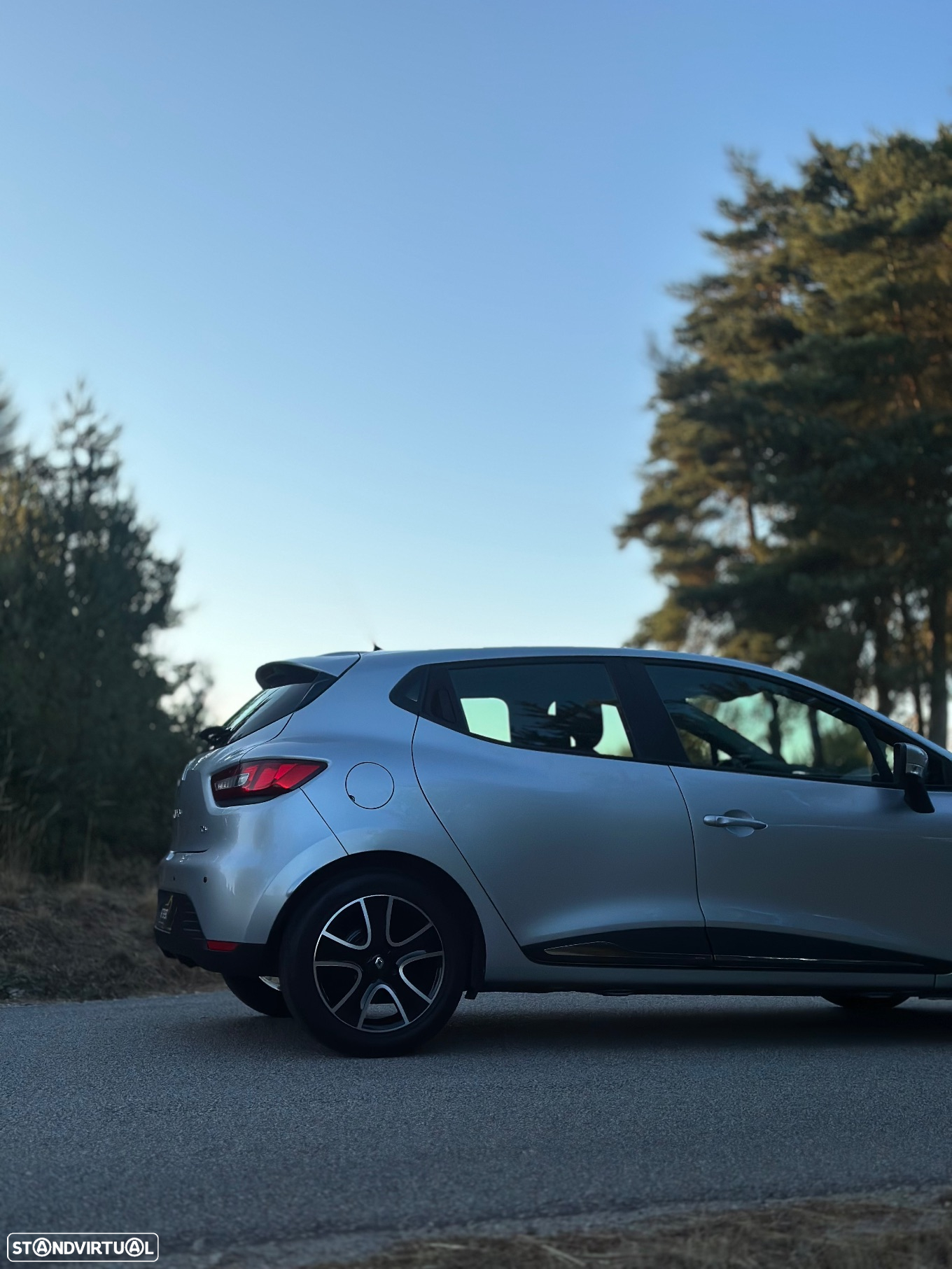 Renault Clio 0.9 TCE Limited - 15