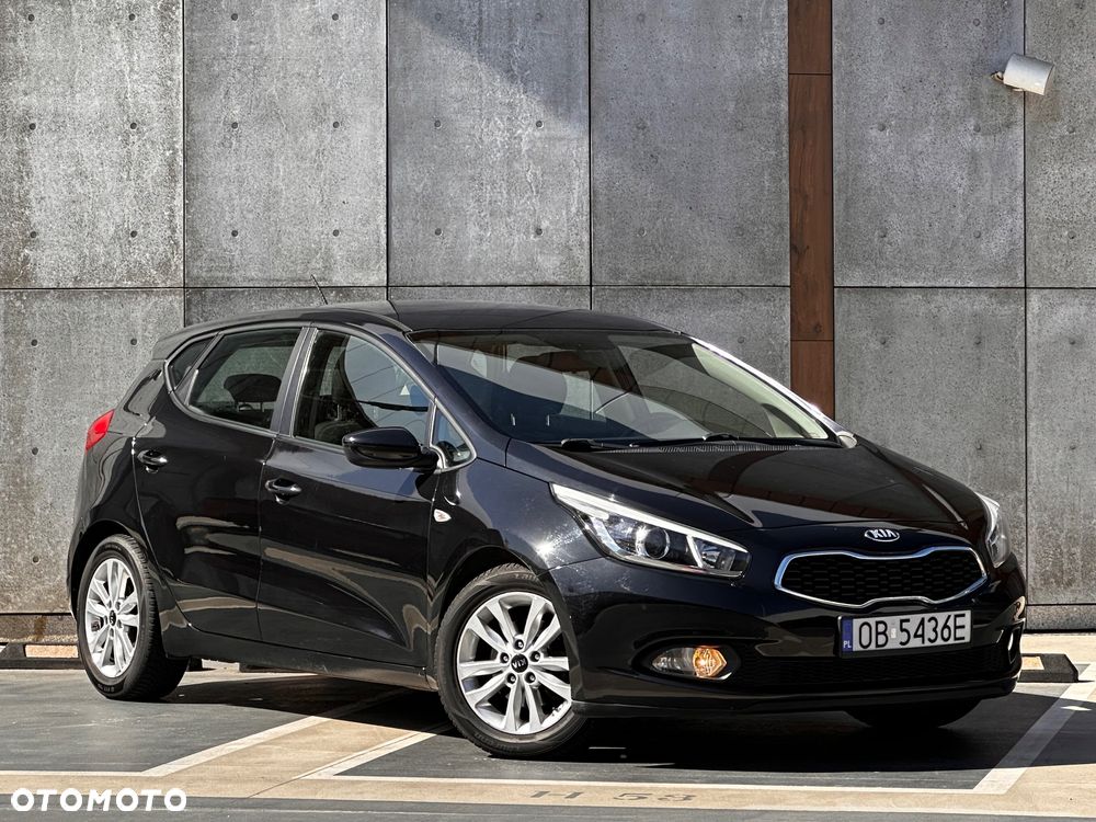 Kia Ceed 1.4 CVVT Dream Team Edition - 2