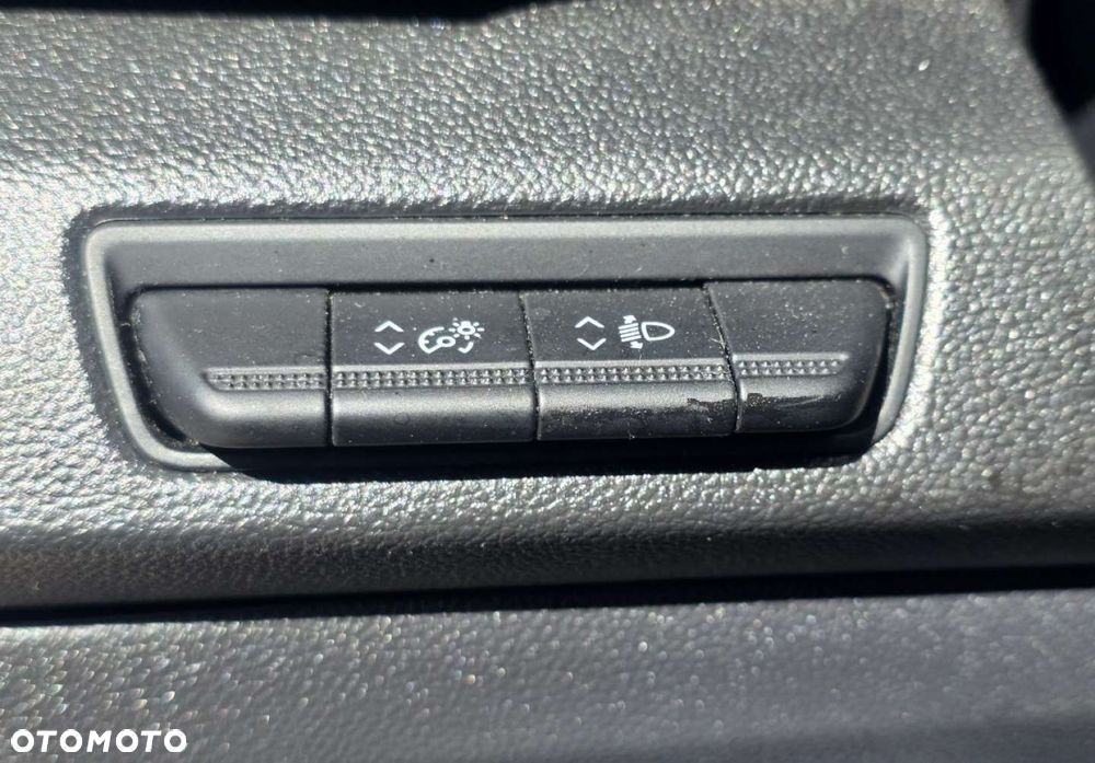 Renault Trafic - 16