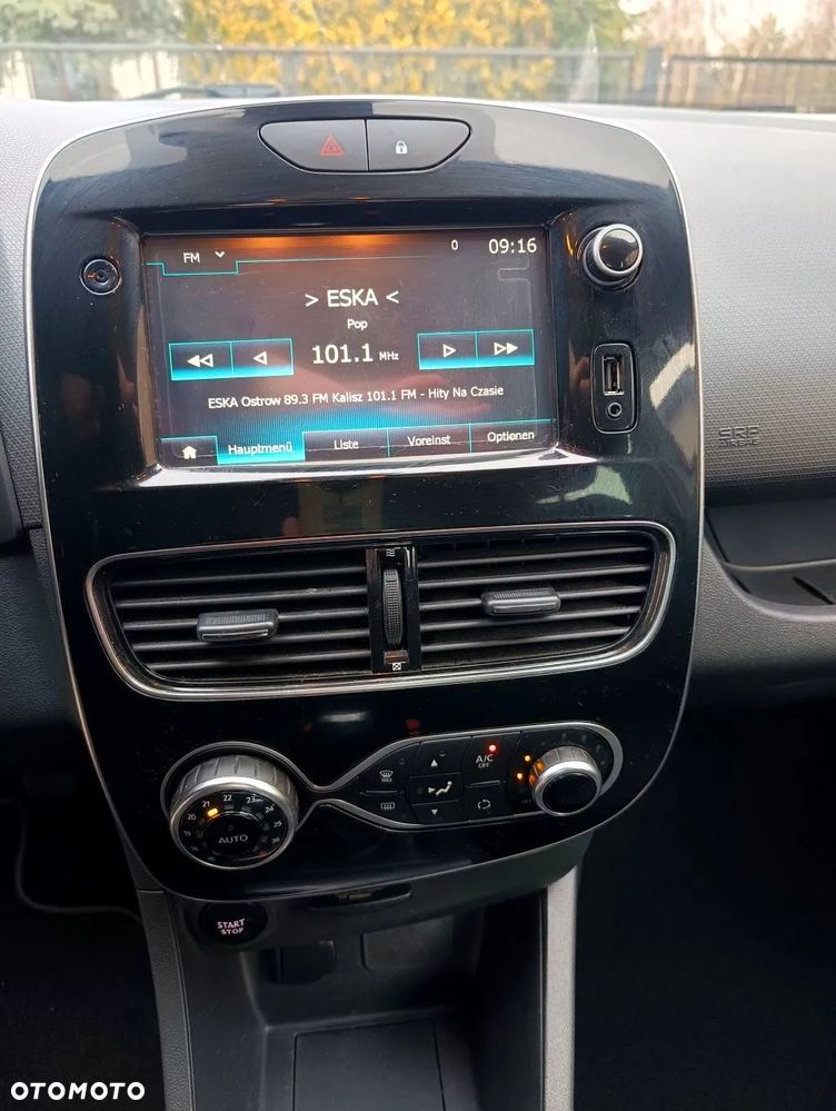 Renault Clio 1.2 16V Limited EU6 - 13