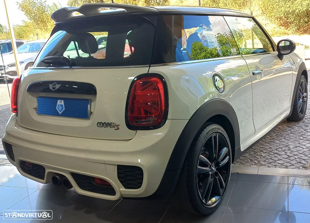 MINI 3 Portas Cooper S Sport Aut. - 4