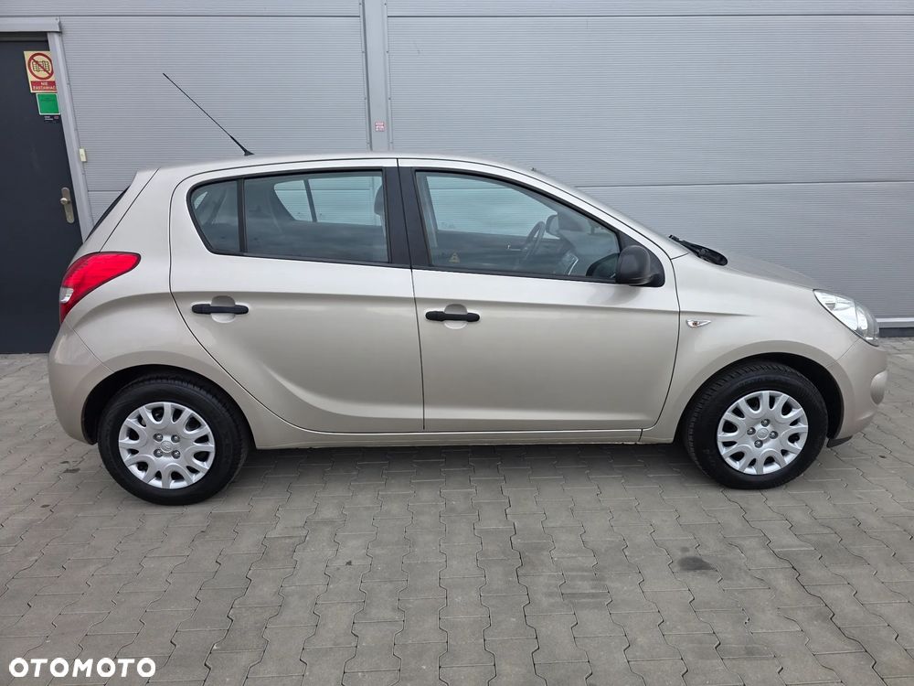 Hyundai i20 1.25 Comfort - 14