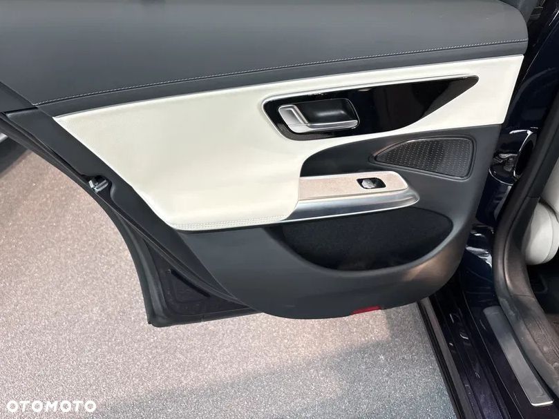 Mercedes-Benz Klasa E 220 d mHEV 4-Matic AMG 9G-Tronic - 7
