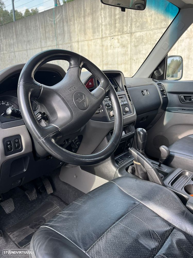 Mitsubishi Pajero 3.2 DI-D GLS BT - 14