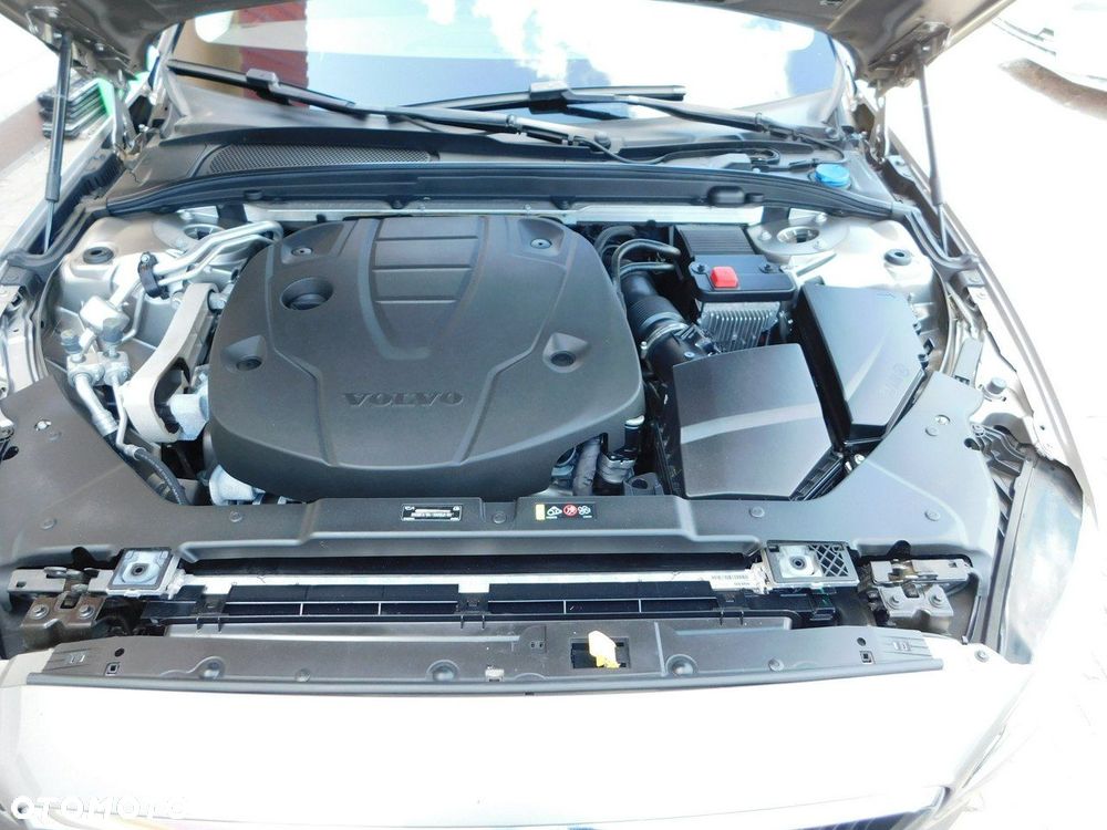 Volvo V60 D3 Momentum Pro - 27