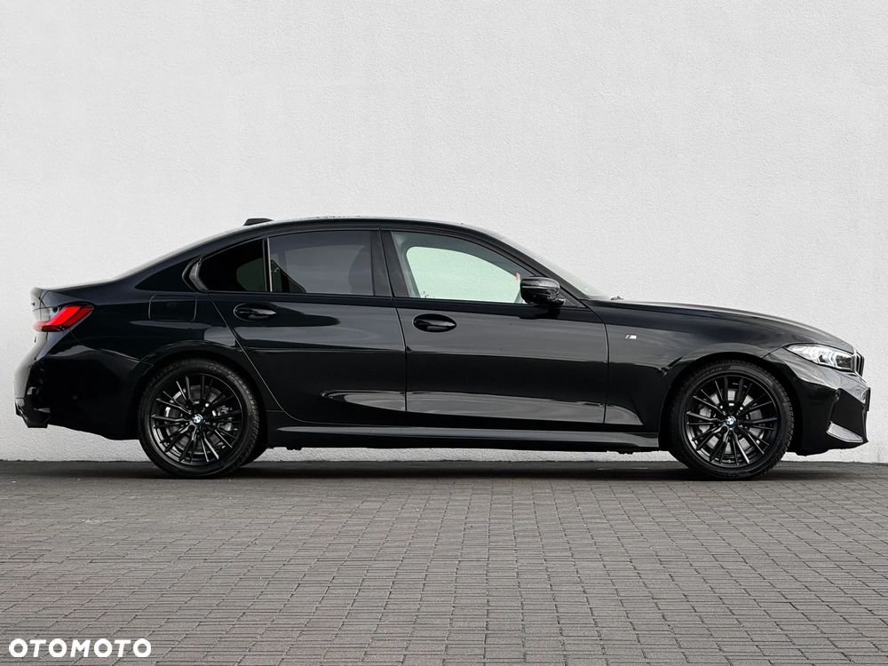 BMW Seria 3 330i xDrive M Sport - 3