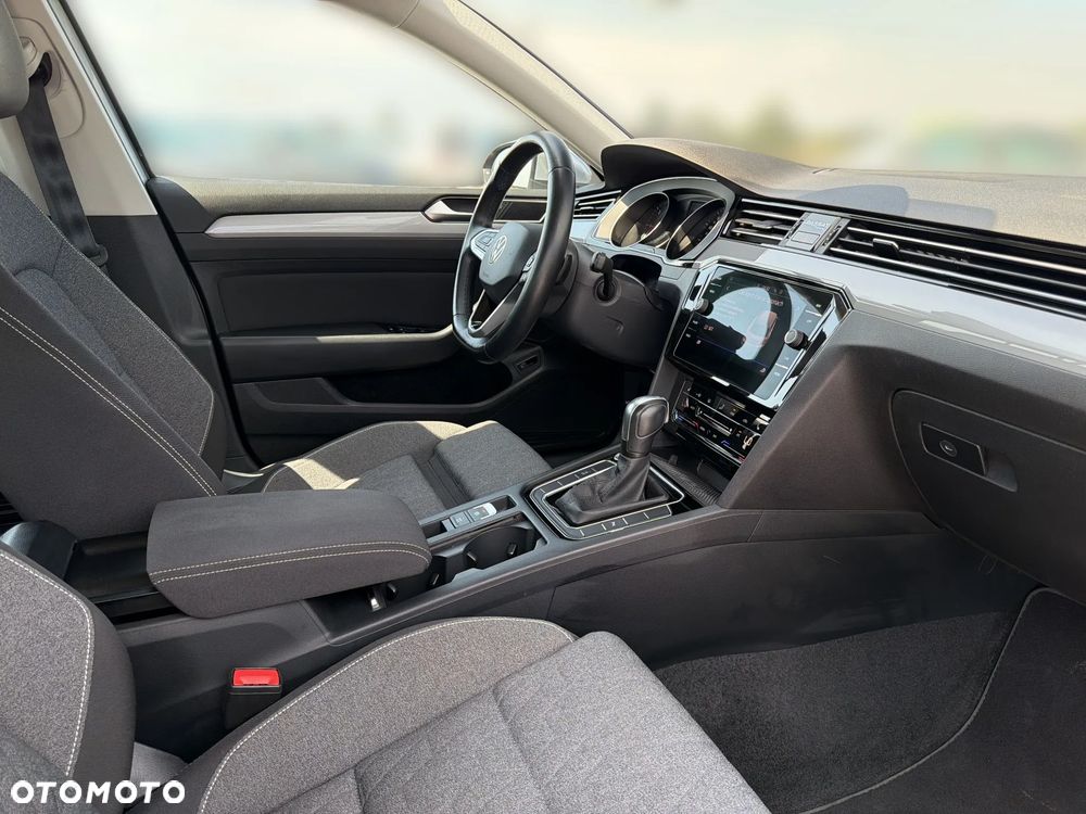 Volkswagen Passat 2.0 TDI Business DSG - 18
