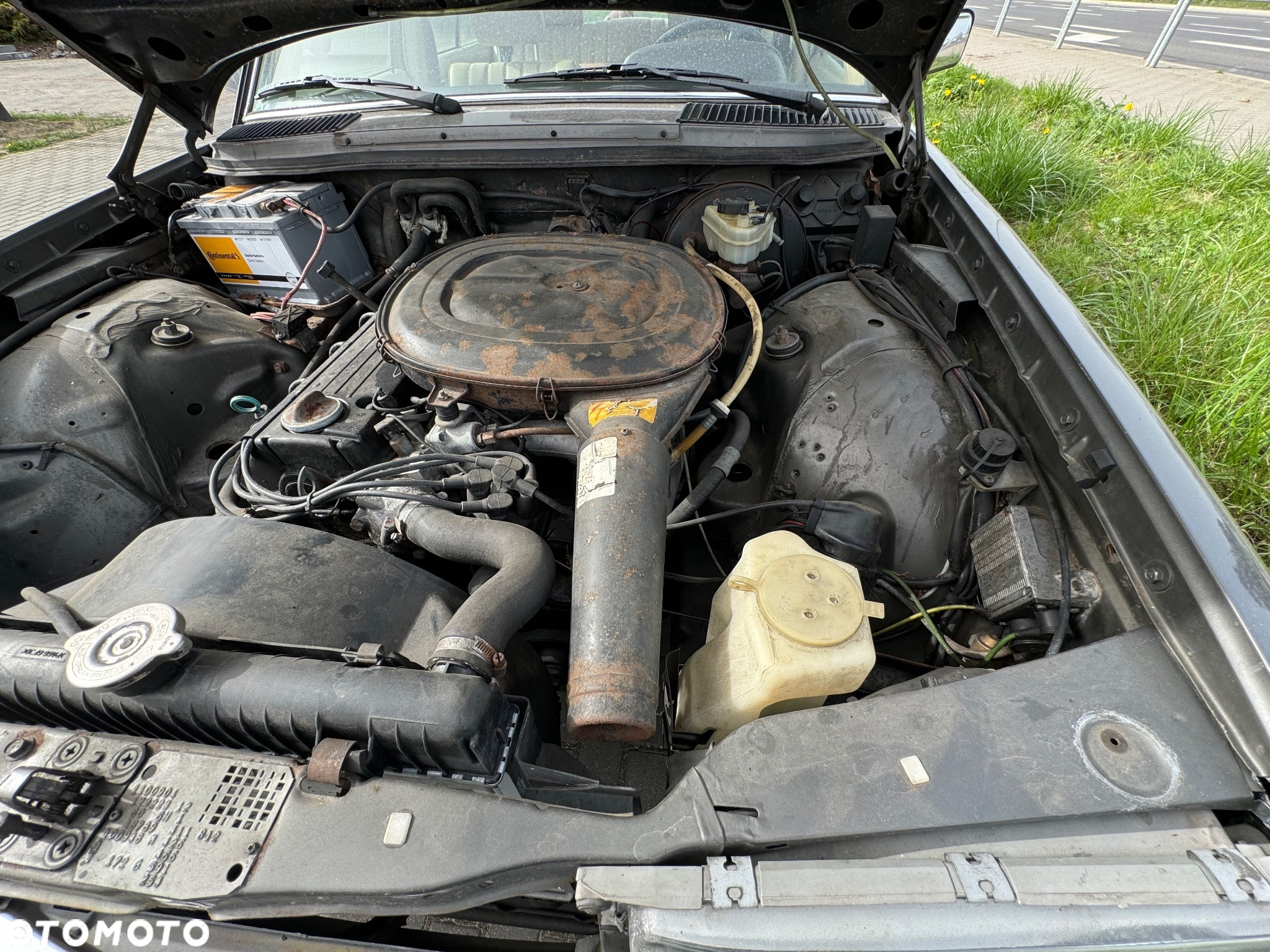Mercedes-Benz W123 - 17