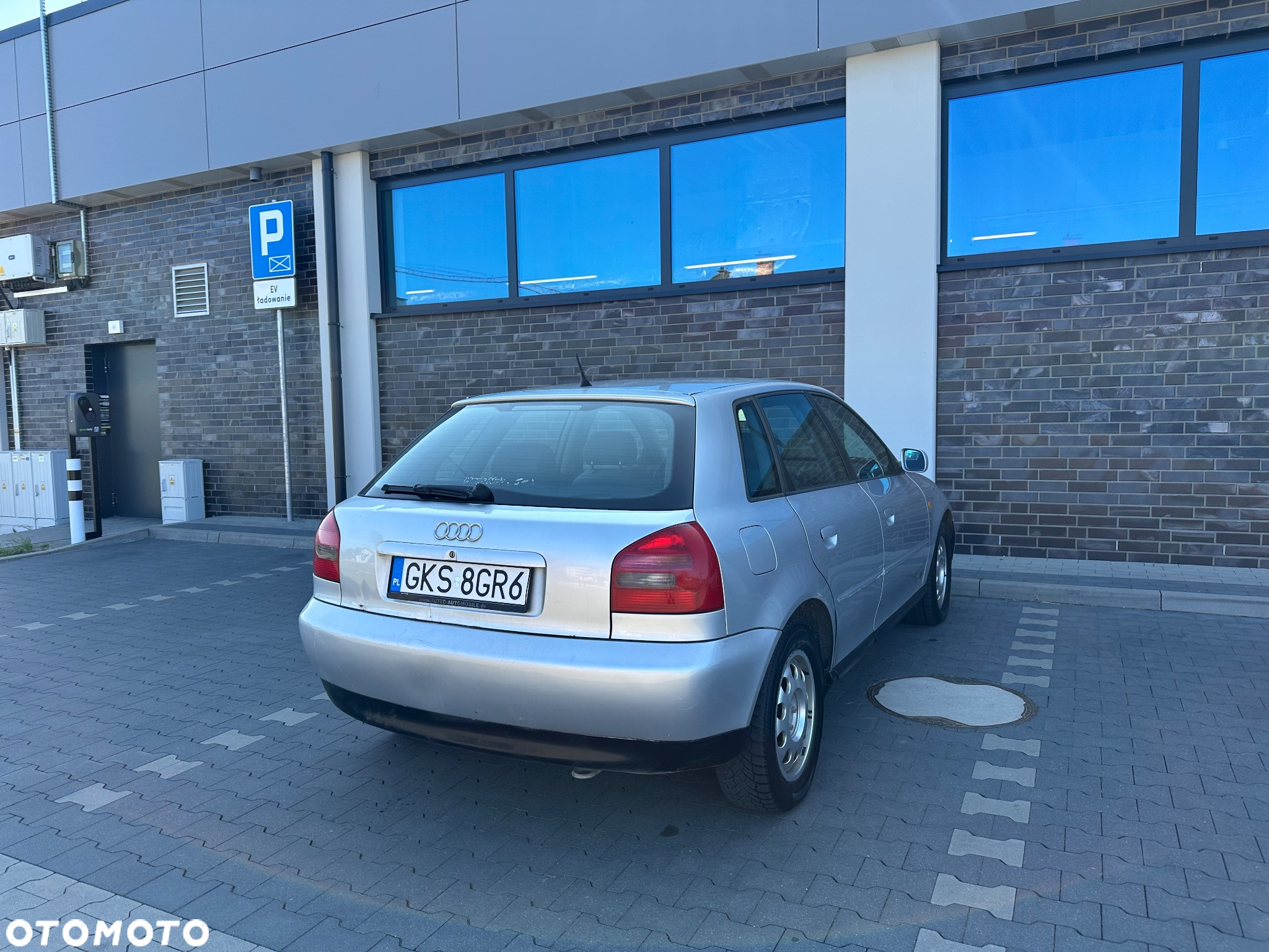 Audi A3 1.6 Ambiente - 6